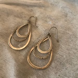 Elegant Gold Teardrop Earrings